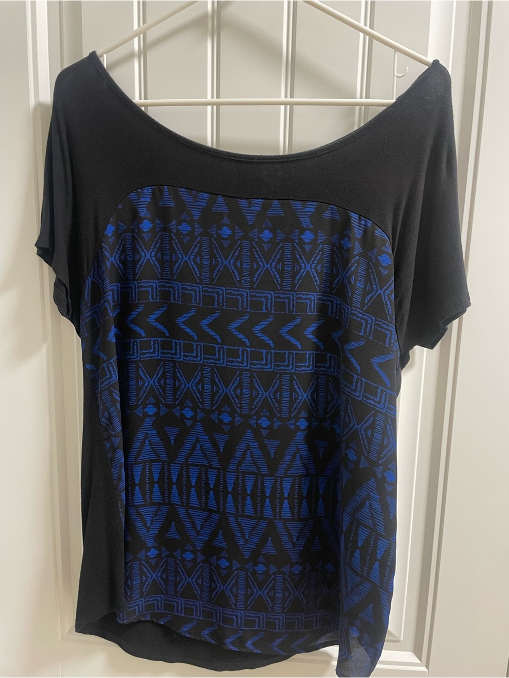 Black and blue blouse with zipper back